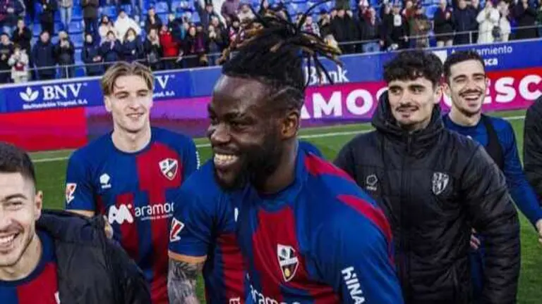 Michael Agbekpornu el d&iacute;a de su debut / SD Huesca