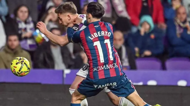 Decepcionante imagen del Huesca en la segunda mitad en Valladolid / LaLiga