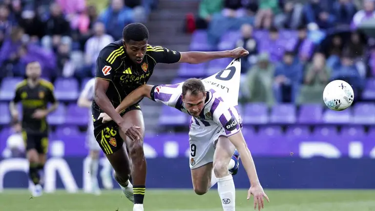 Las notas del Real Zaragoza en su derrota en Valladolid / LA LIGA