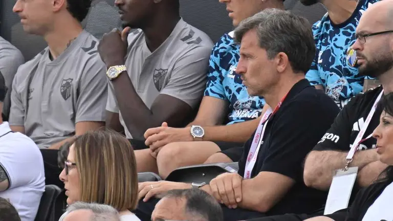 Lalo Arantegui en el Ibercaja Estadio / MARCOS CEBRI&Aacute;N