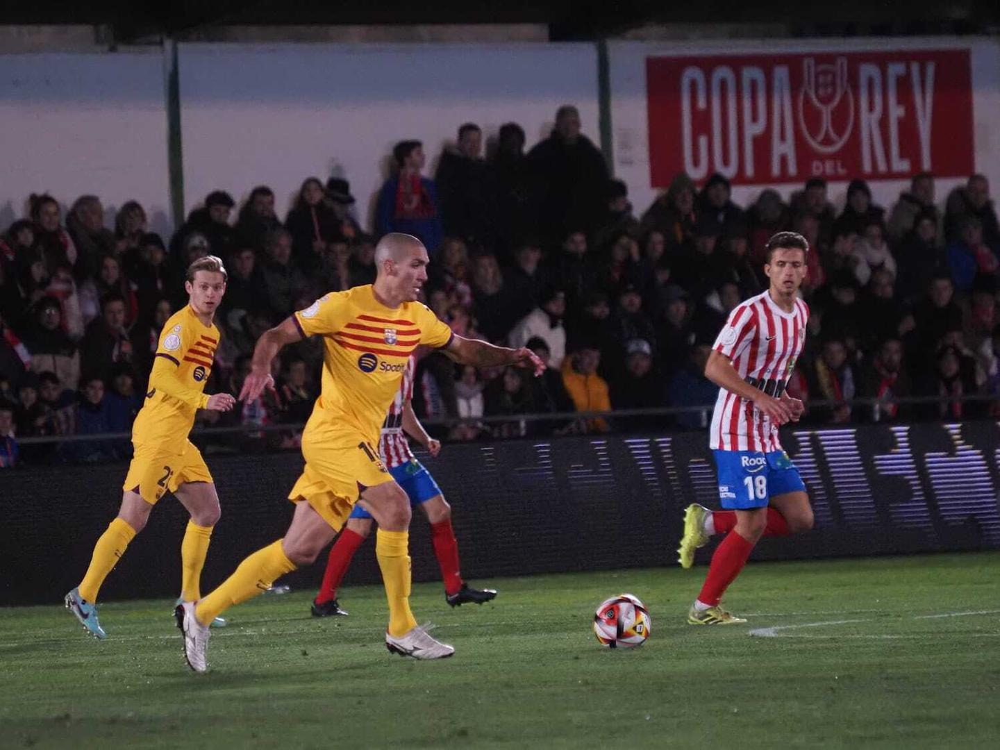 Oriol Romeu en el Barbastro - Barça. Foto: C. Pascual.