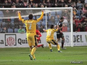 Los jugadores de Osasuna celebran el gol de Kenan | Foto: C.Pascual