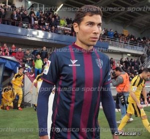 Morillas salta al césped del Alcoraz ante Osasuna | Foto: C.Pascual