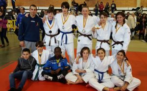 Imagen de los judokas del CJ Binéfar con sus medallas | Foto: CJ Binéfar