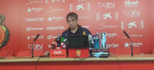 Fernando Vázquez, en sala de prensa | Foto: @rcd_mallorca