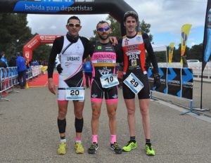 Imagen de los tres primeros puestos en categoría masculina absoluta |Foto: Víctor Sancho