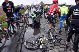Cycling: 77th Gent - Wevelgem 2015 Illustration Illustratie / Peleton Peloton / Crash Chute Val / BOZIC Borut (CZE)/ Gent (Deinze) - Wevelgem (239Km)/ Gand Ghent / © Tim De Waele