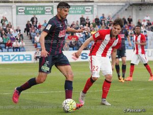 Imagen del partido ante el filial la pasada temporada | Foto: C.Pascual