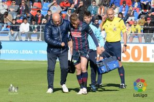 Samu se retiró lesionado del partido ante el Llagostera | Foto: LFP