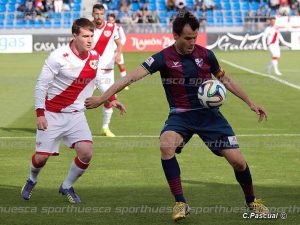 El filial rayista cayó en su única visita a El Alcoraz el año pasado | Foto: Carlos Pascual