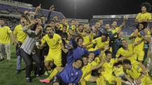 El Cádiz celebra su ascenso a Segunda en Alicante | Foto: Canal Amarillo