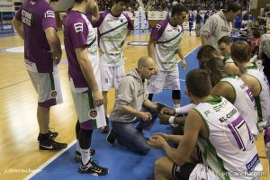 Sergio Jiménez en un tiempo muerto la pasada campaña | Foto: encancha.com