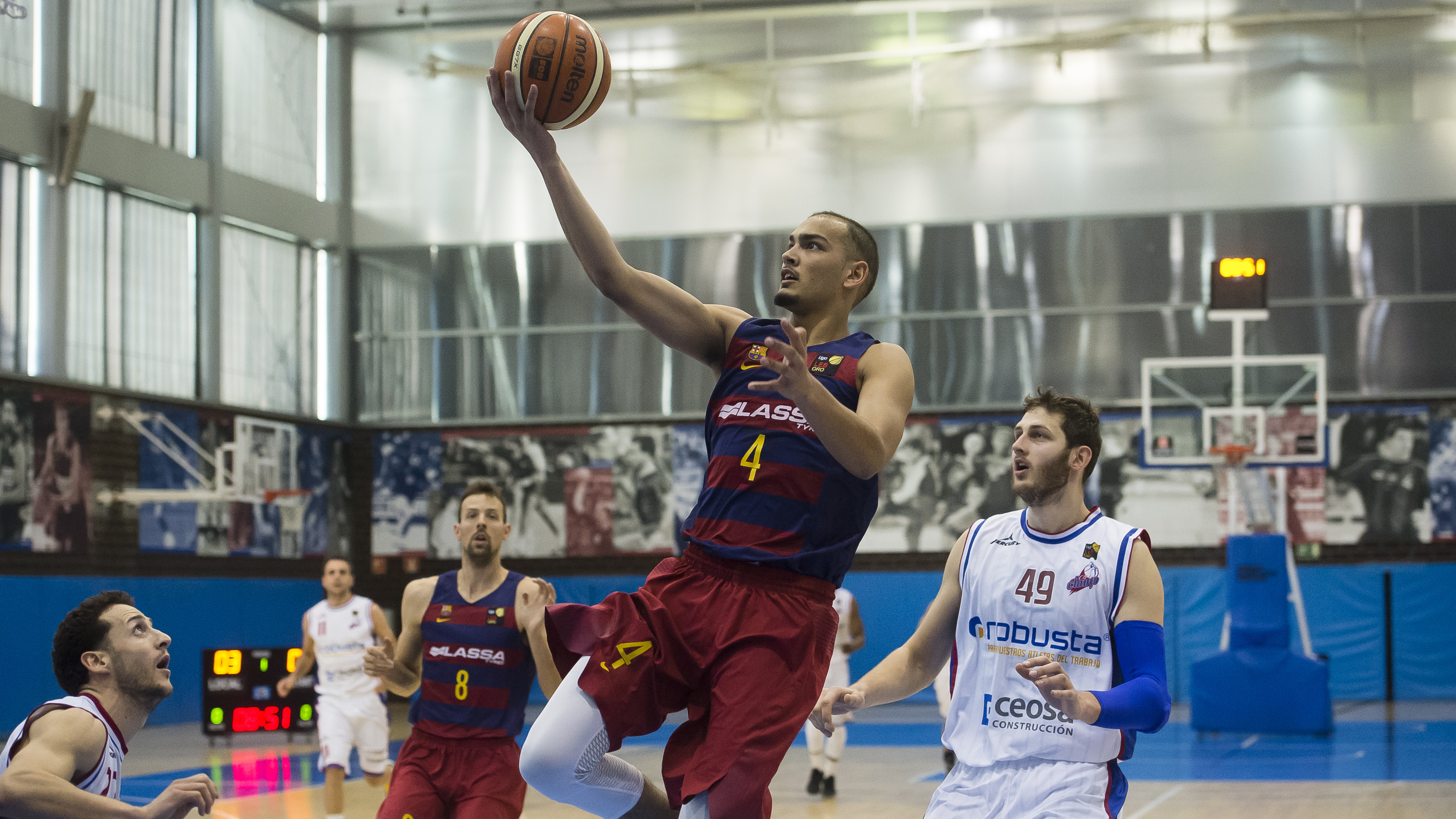 Barcelona se aleja de los puestos de descenso con seis victorias consecutivas | Foto FEB