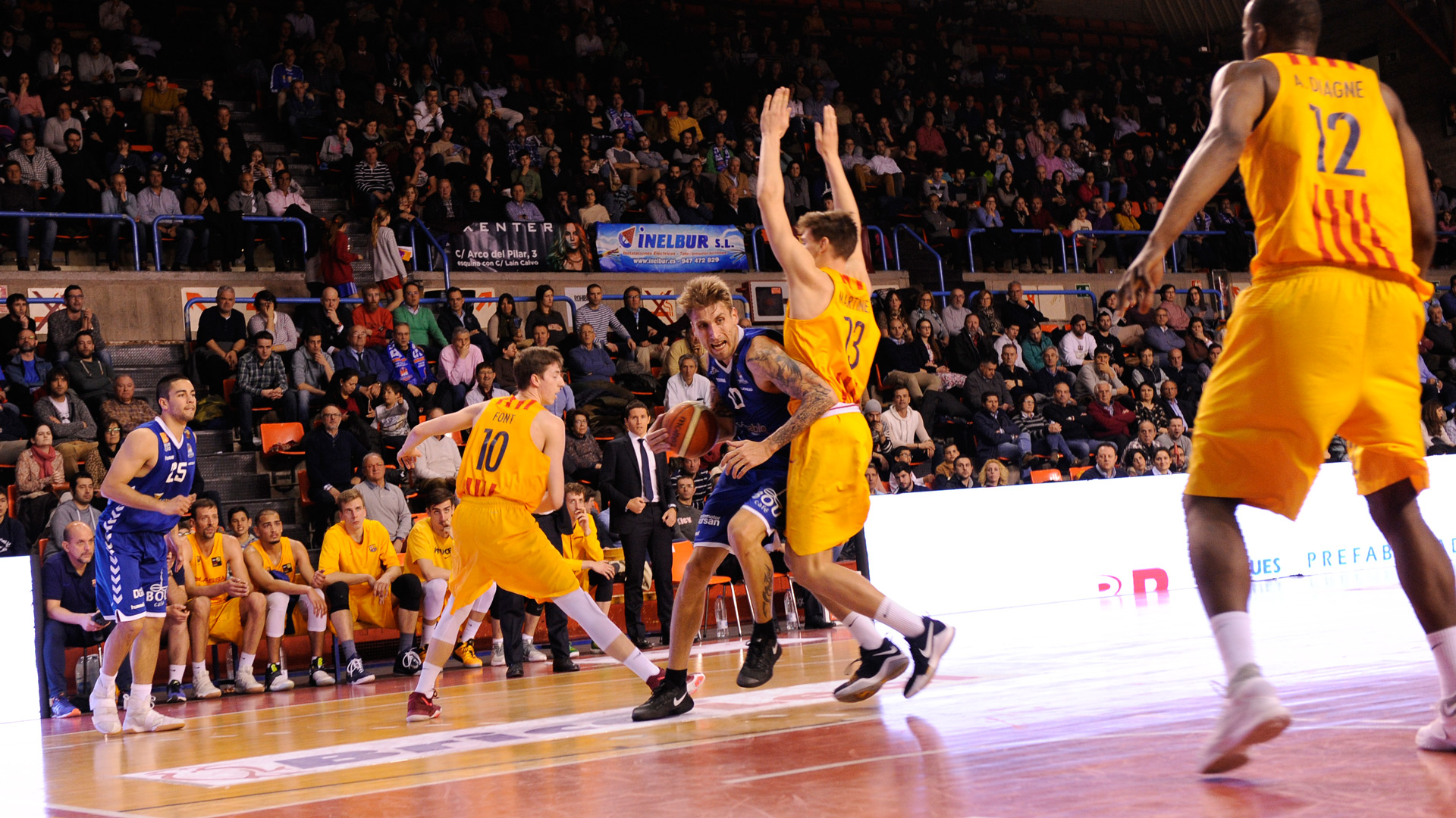 Burgos rompe la racha del "nuevo" Barcelona 'B' y se coloca colíder |Foto Miraflores Burgos