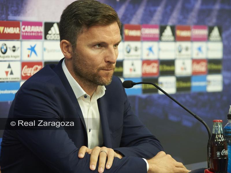 Lalo Arantegui comparece en sala de prensa. | Foto: Tino Gil, Real Zaragoza