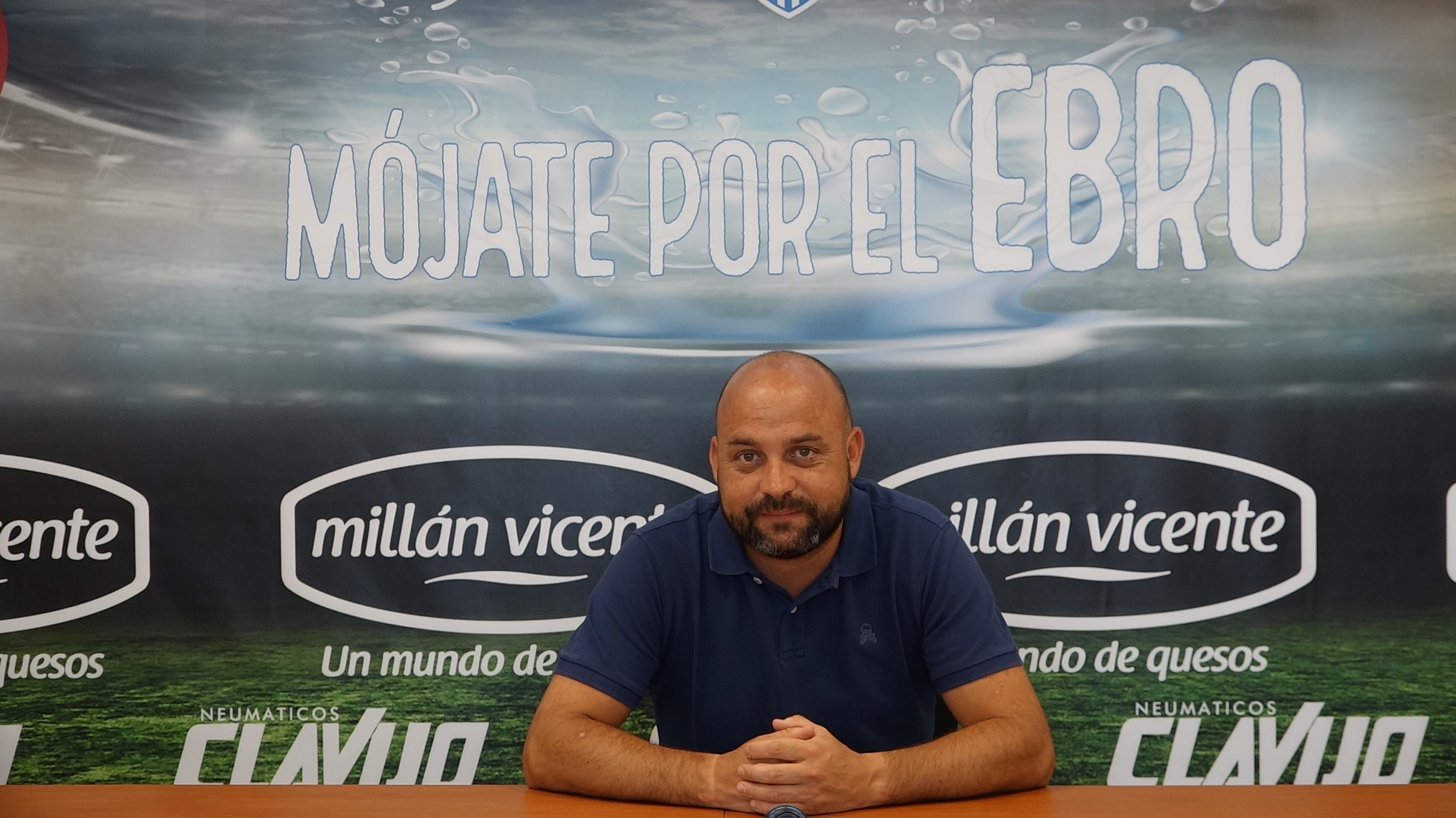 Manolo González en su rueda de prensa previa al Lérida – CD Ebro | Foto: CD Ebro