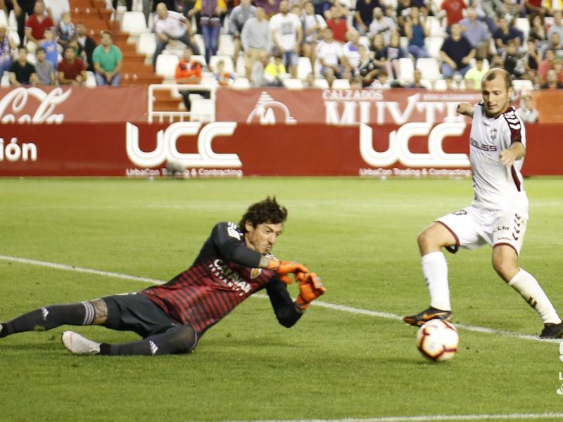 Cristian volvió a realizar paradas de mérito. | Foto: La Liga