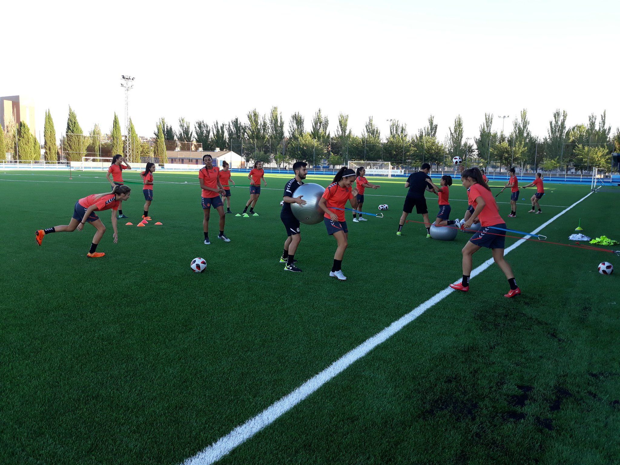 El Zaragoza CFF entrena en el Pedro Sancho. | Foto: Zaragoza CFF