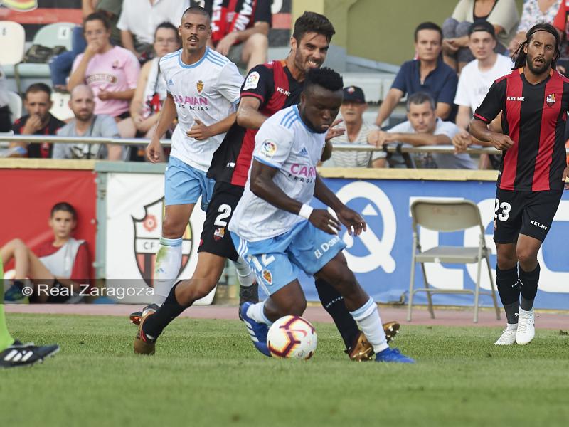 Igbekeme en la visita al Reus. | Foto: Tino Gil, Real Zaragoza