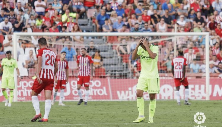 Verdasca se lamenta de la derrota zaragocita. | Foto: La Liga