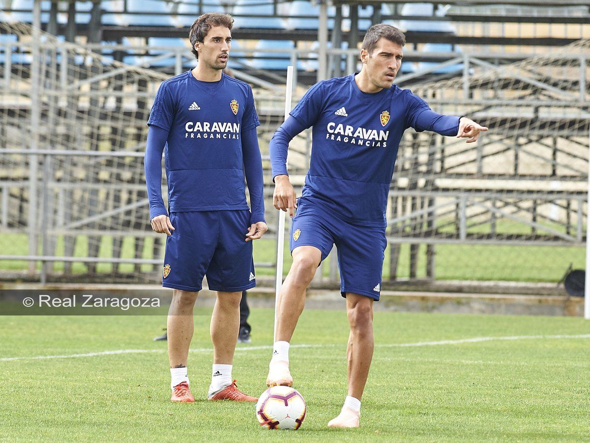 Zapater junto con Eguaras en la Ciudad Deportiva. | Foto: Real Zaragoza