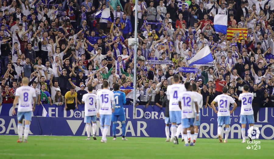 La afición zaragocista en la Romareda tras el empate ante el Tenerife. | Foto: La Liga