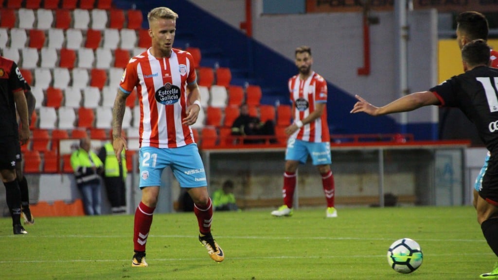 Sergio Gil con la camiseta del Lugo