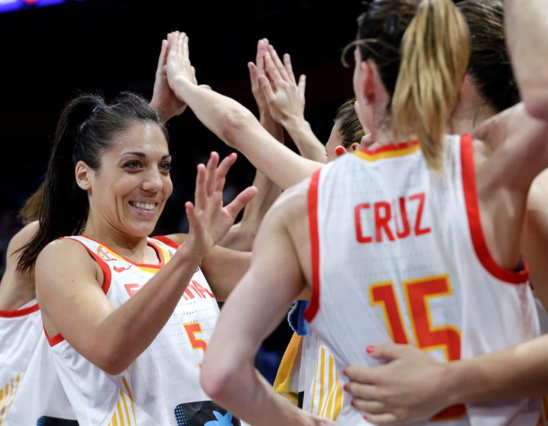 Cristina Ouviña, celebra el título con España | Foto: EFE