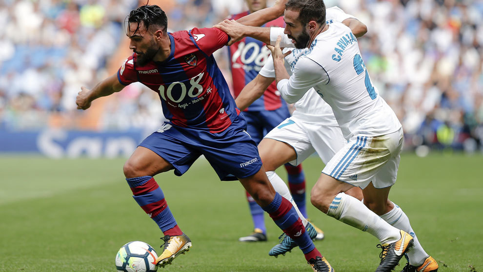 Ivi López, del Levante, es uno de los jugadores que maneja en su agenda la SD Huesca