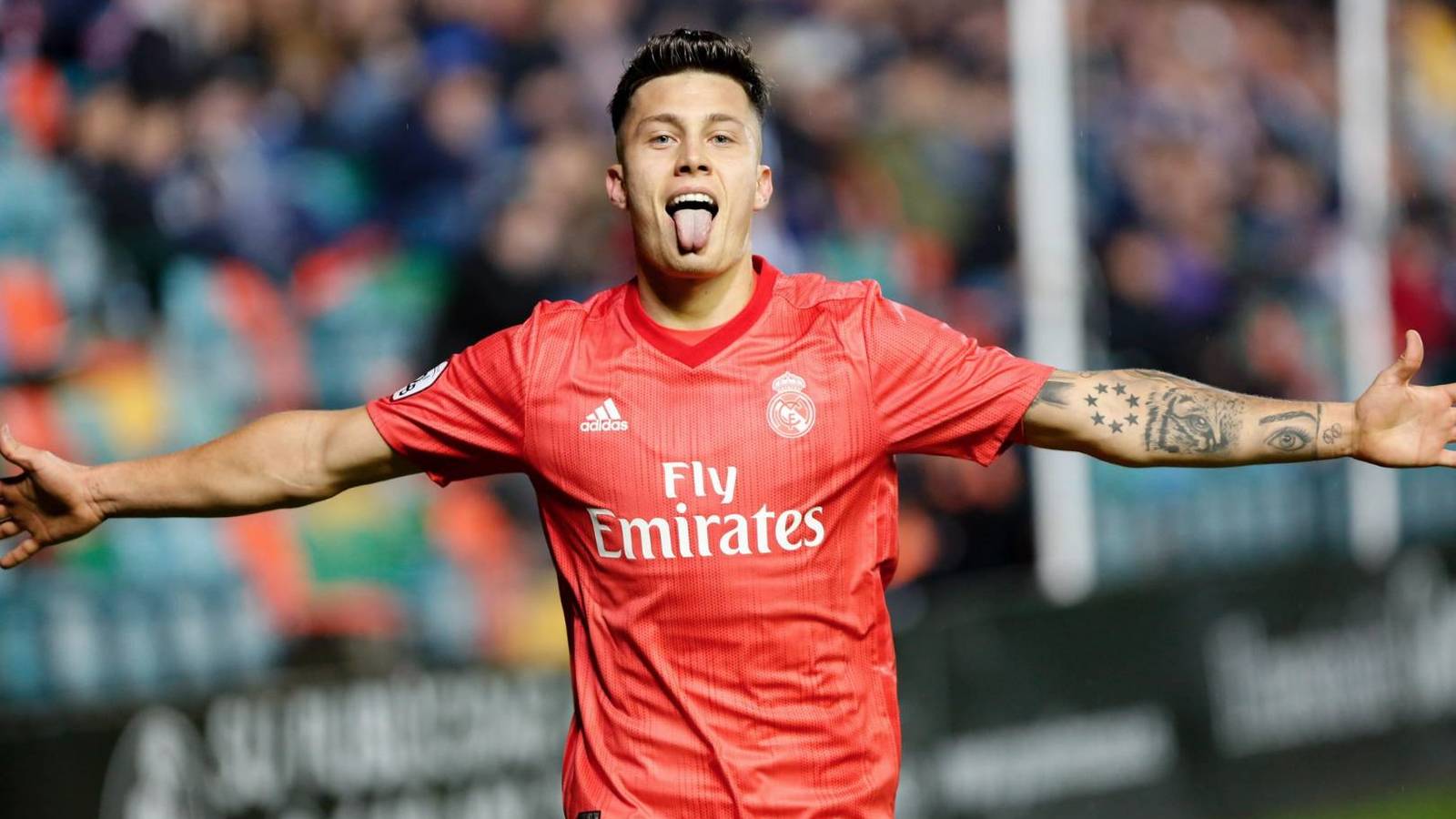 Cristo celebra un gol con la camiseta del Real Madrid Castilla. | Foto: @Crinsto