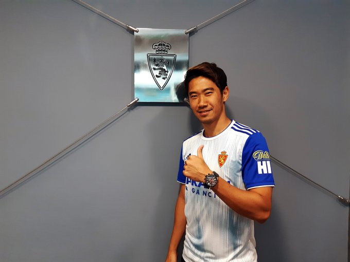 Kagawa con la camiseta del Real Zaragoza. Foto: Real Zaragoza