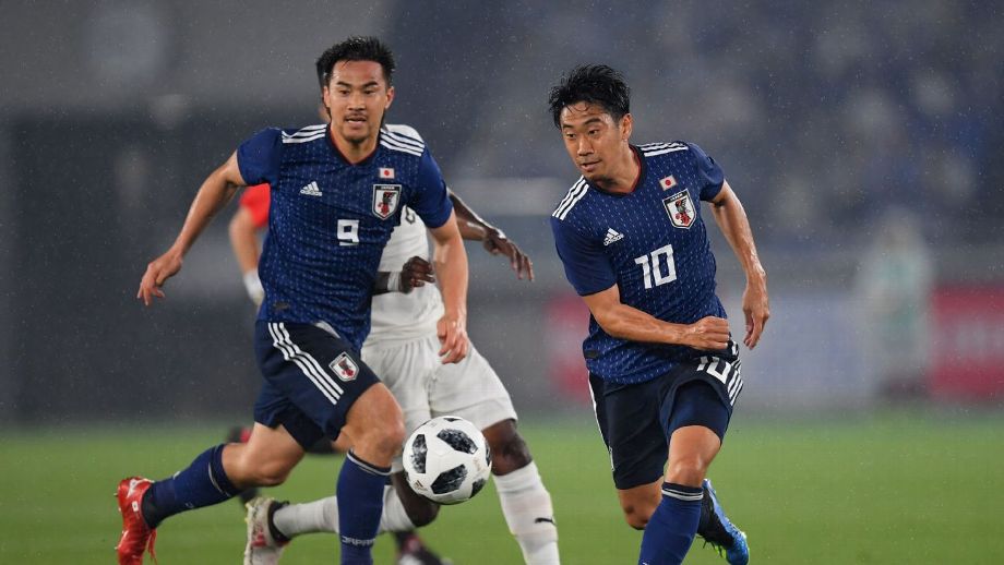 Okazaki (Izda) y Kagawa (de¡cha) con la selección de Japón.