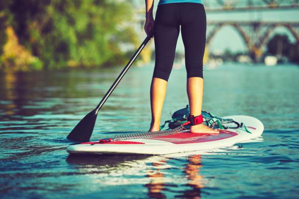 El paddle surf se ha puesto de moda entre los deportes de aventura