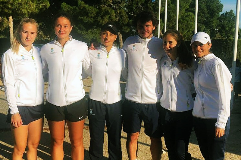 Integrantes del equipo femenino del Real Zaragoza Club de Tenis
