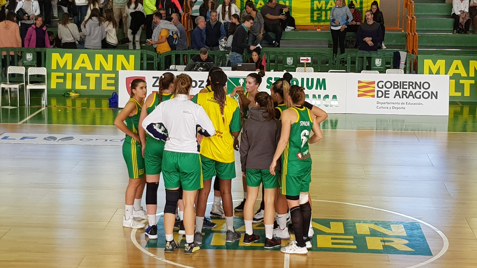 Las jugadoras del Mann Filter Casablanca tras el partido | @STCBaloncesto