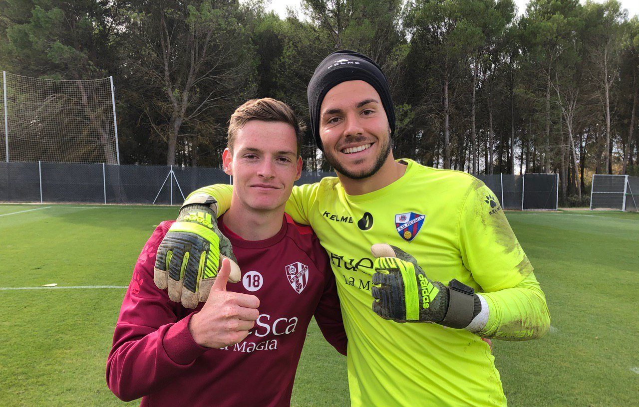 Sergio Gómez y Álvaro Fernández, jugadores de la SD Huesca | Foto: SD Huesca