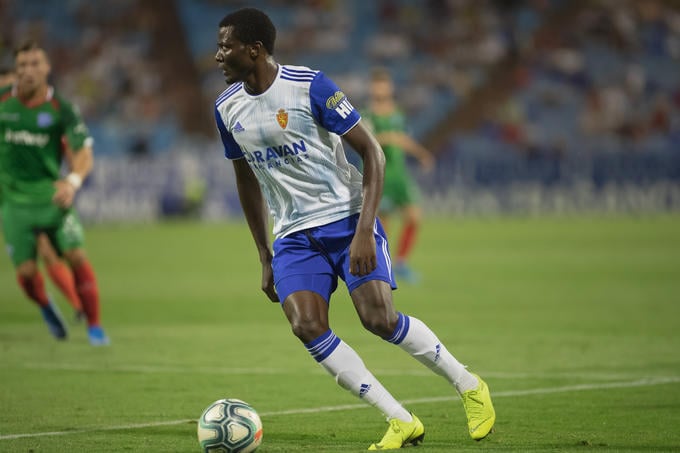 Bikoro con la camiseta del Real Zaragoza.