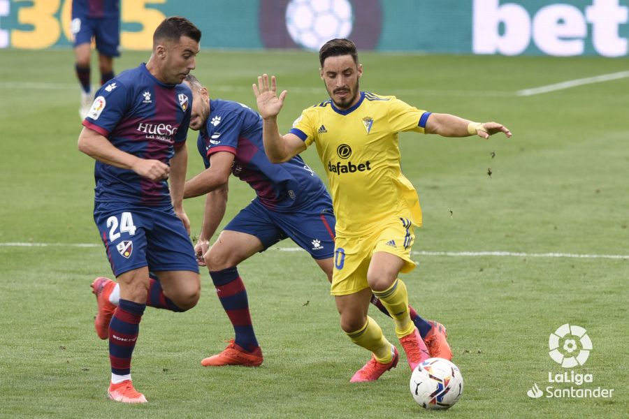 Debut amargo de Borja García en la derrota en El Alcoraz. Foto: LaLiga,