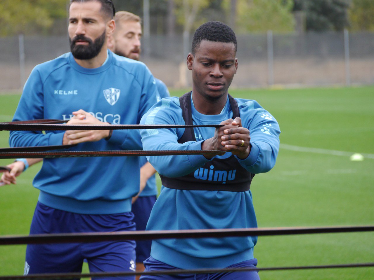 Idrissa Doumbia ejercitándose en su primer entrenamiento. Foto: SD Huesca.