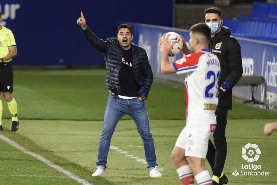 Míchel en la primera victoria de la SD Huesca. Foto: La Liga