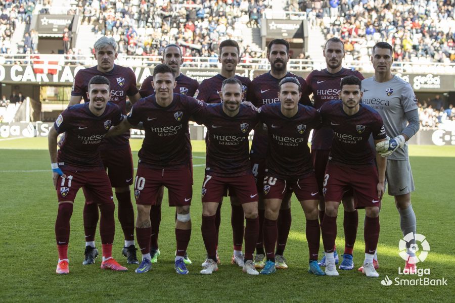 El once inicial del Huesca contra el Cartagena en el Caratagonova. Foto: LaLiga