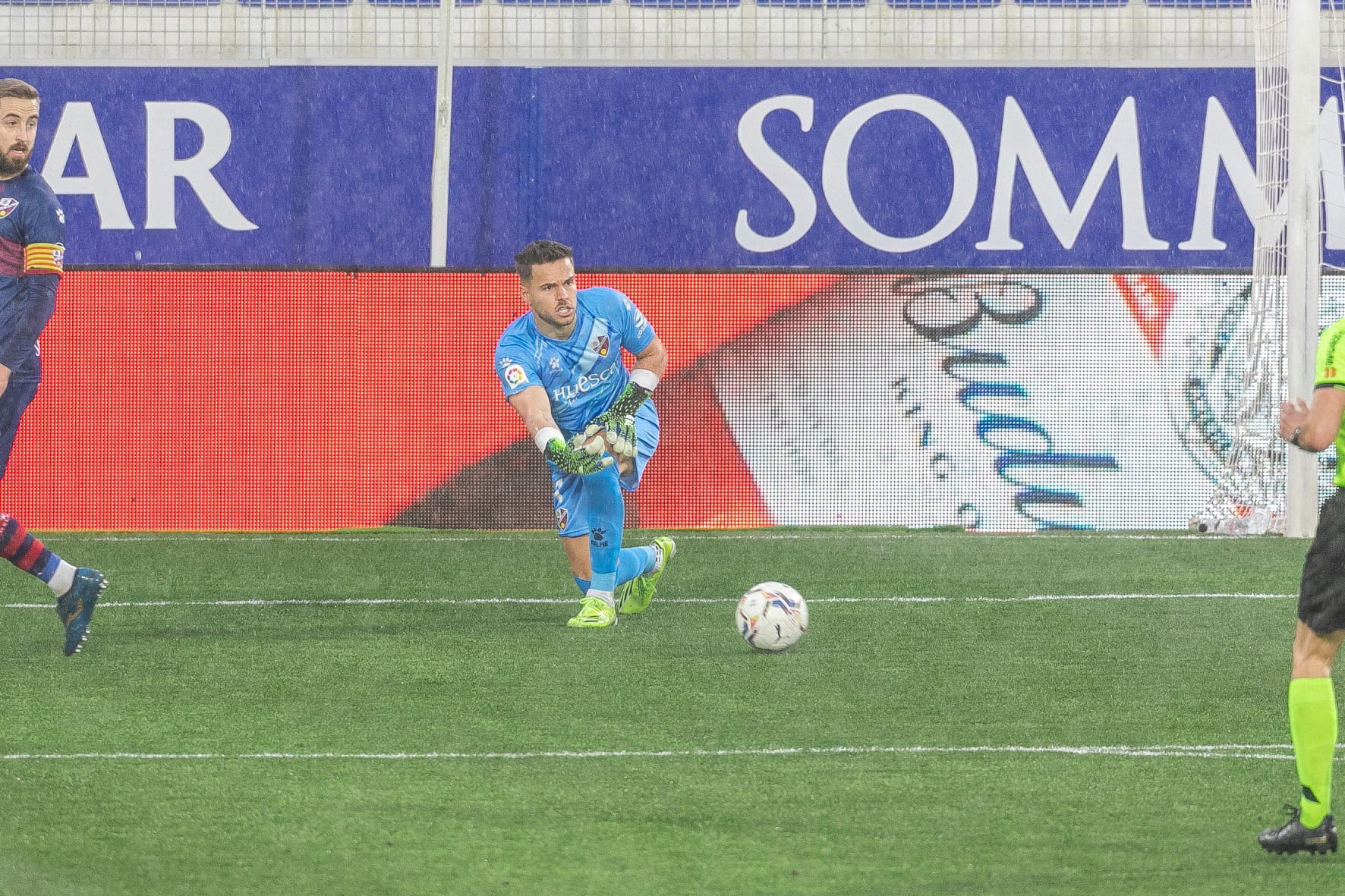 Álvaro Fernández fue clave en el Huesca - Real Madrid. Foto: SD Huesca.