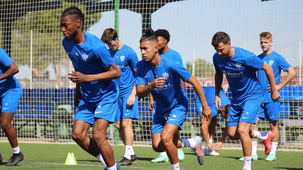 Imagen de uno de los entrenamientos en ls instalaciones de la SD Huesca