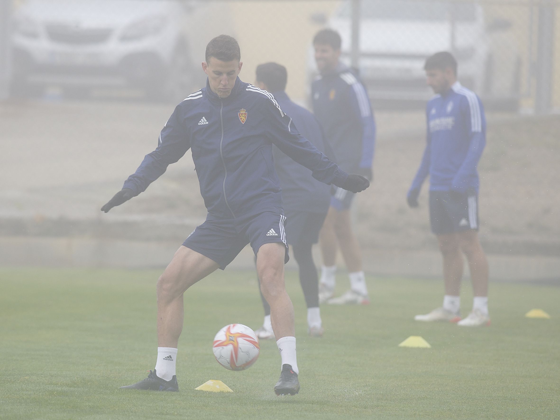 El Real Zaragoza entrena antes de la Copa