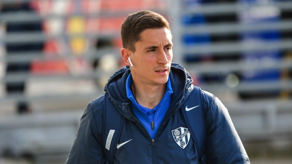 Pablo Martínez, instantes previos al Real Oviedo-Huesca. Foto: SD Huesca.