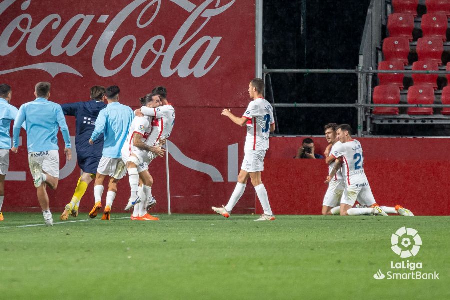 Andrei Ratiu mete gol al Mirandés