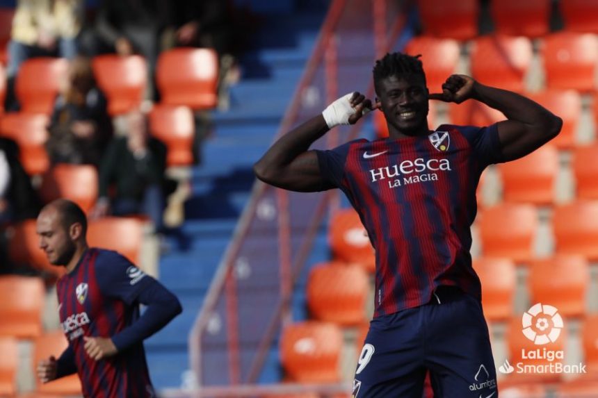 Obeng hizo el 0-2 de la SD Huesca en Lugo con un golazo. Foto: LaLiga