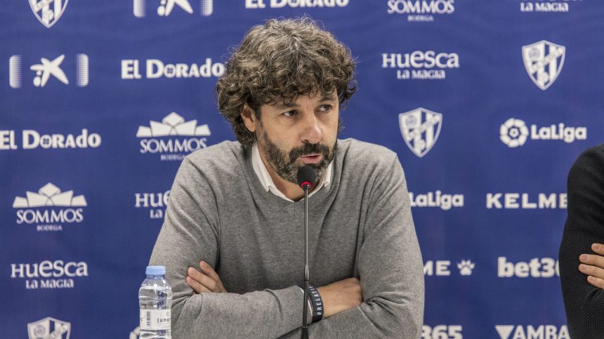 Emilio Vega fue director deportivo del Huesca