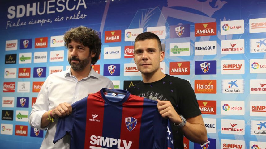 Presentación de Álex Gallar con la SD Huesca