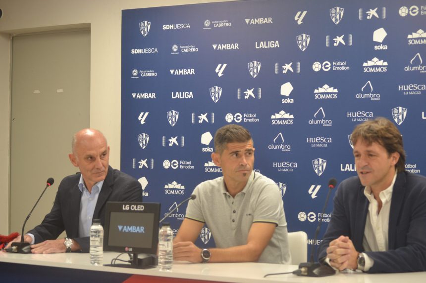 De izquierda a derecha, Martín González, Hidalgo y Josete Ortas. Foto: Sportaragon